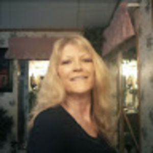 Meet your Posher, Beverly